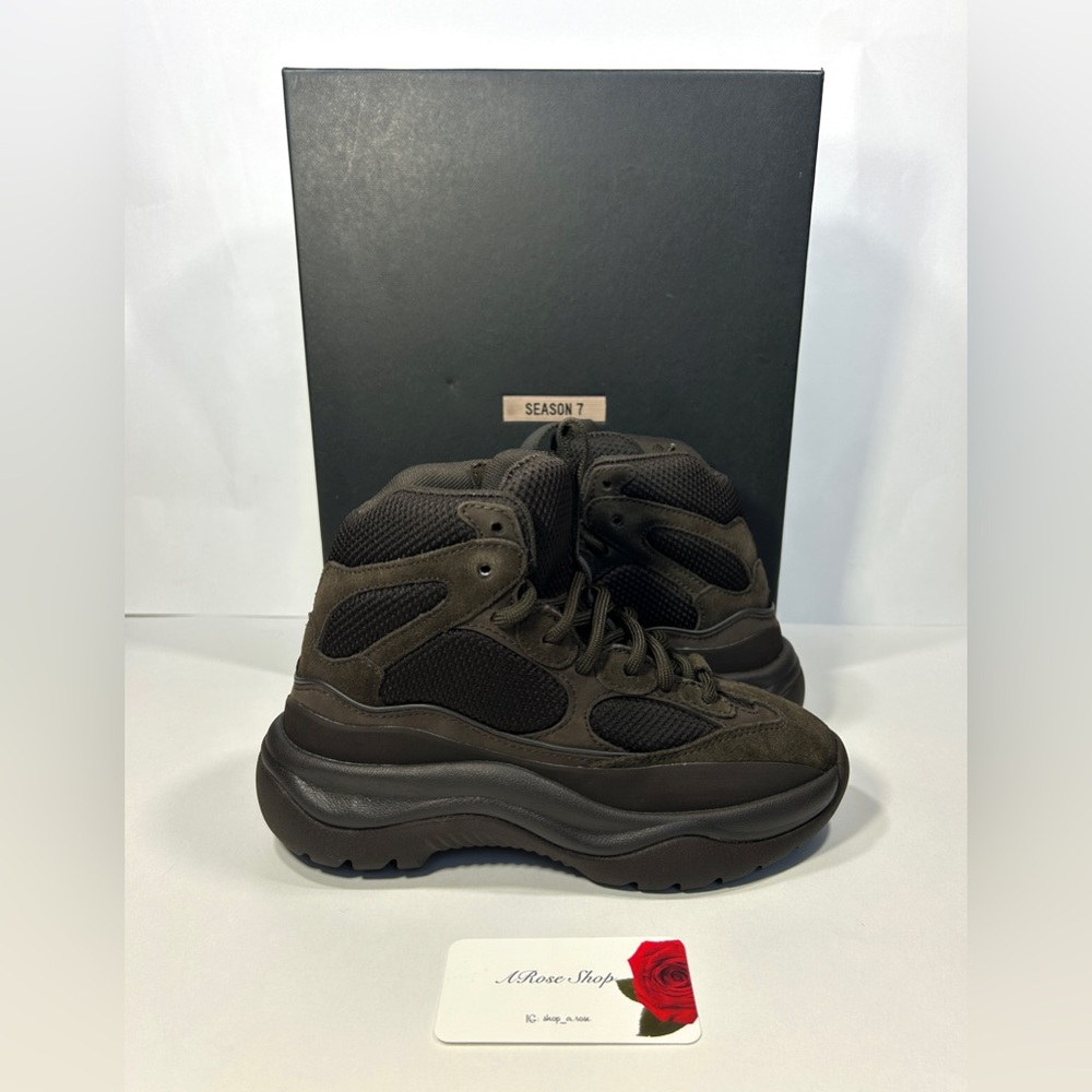 Yeezy Season 7 Desert Boot ‘Oil’ Shoes Size: 37 / 6 W
